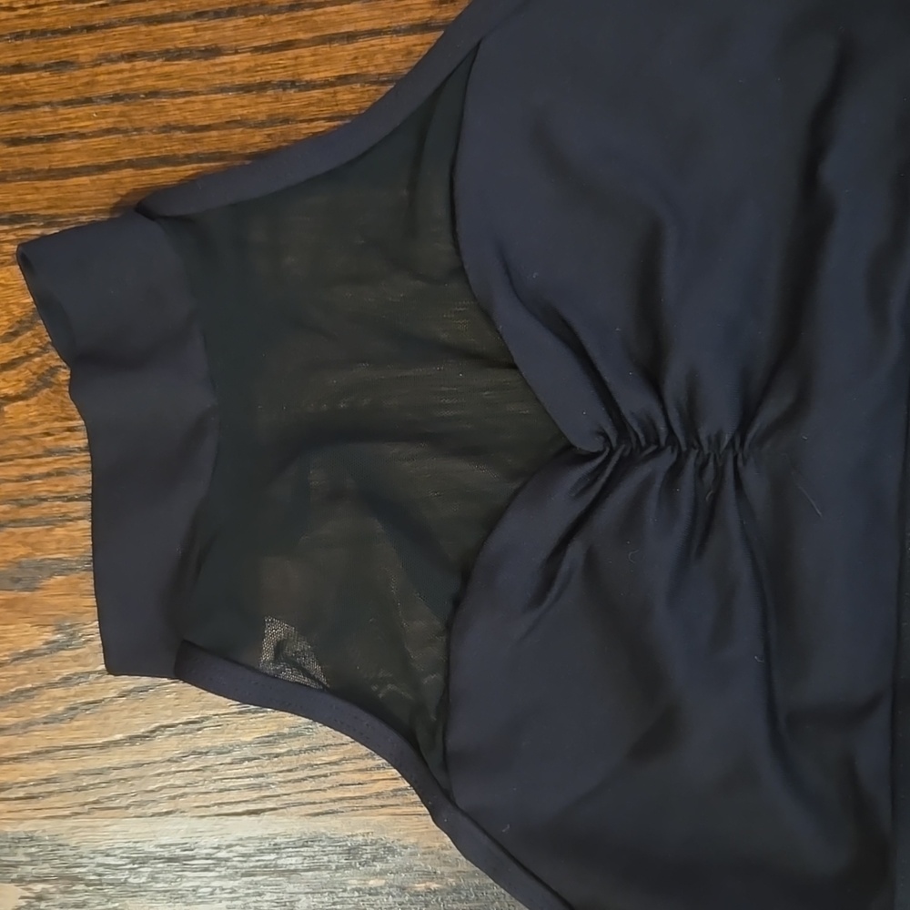 Body Wrappers Crop - Picture 2 of 3